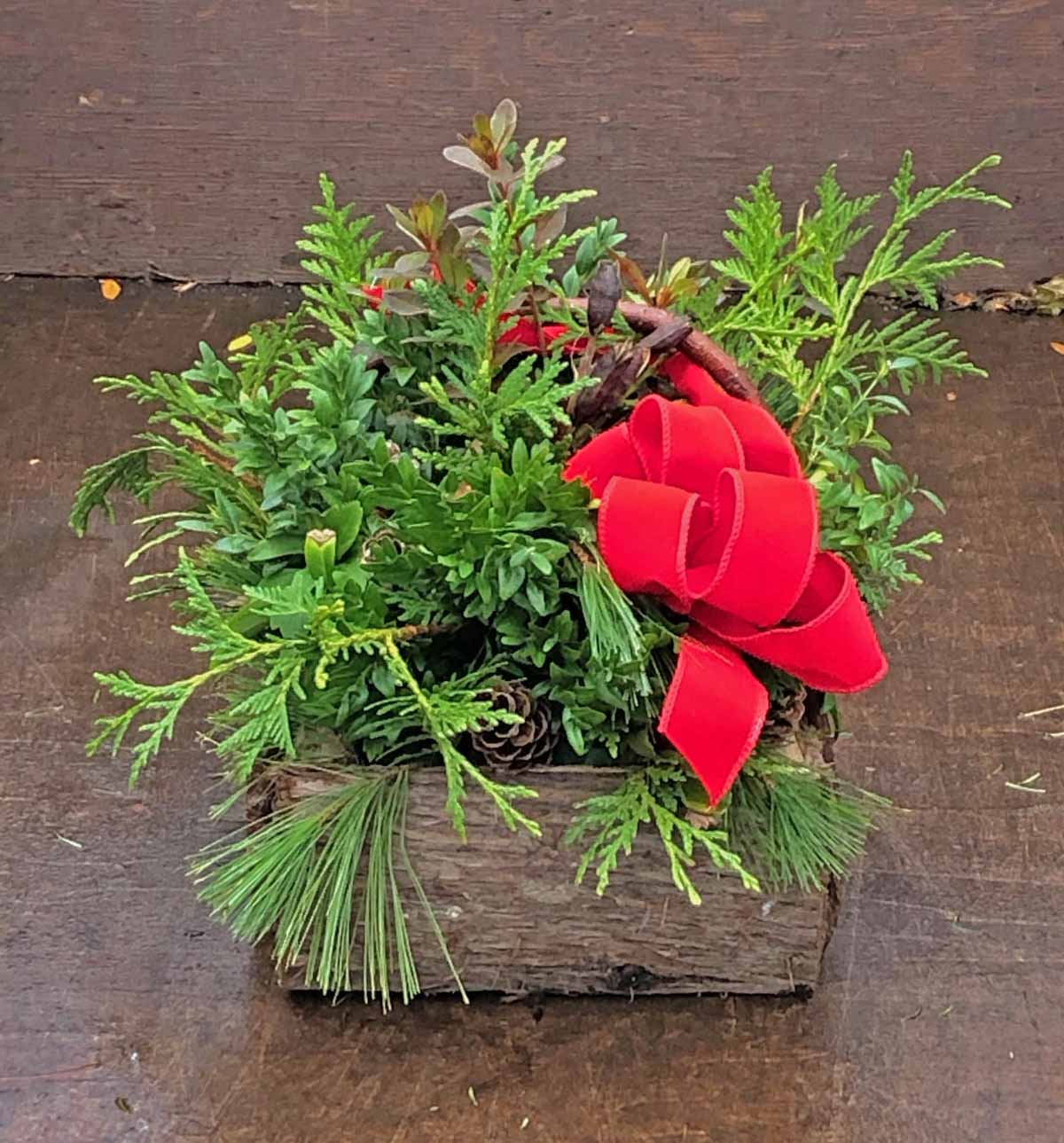 Small Outdoor Basket with handle
