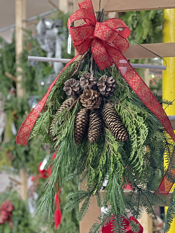 Swag with pine cones